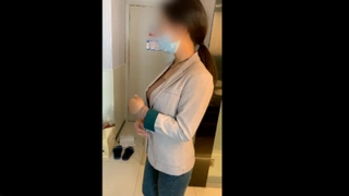 大黑屌满足了穿着高跟鞋的少女