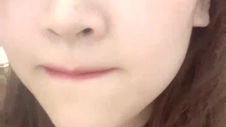 白丝美脚道具激情自插给你看捅出来的爱液
