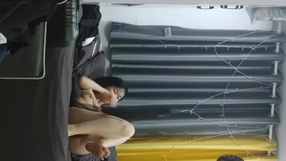 约啪刚离婚的黑丝骚妇，蒙眼口交AV棒自慰被干得淫语浪叫