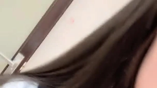 顶级蜜桃臀嫩妹！翘起屁股求操！开档黑丝肥穴，第一视角后入进进出出，操的妹子呻吟娇喘不断