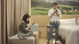 绑住克里斯并取笑他让我非常开心-凯特·马利