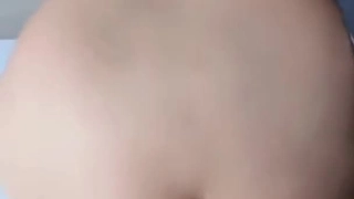 苗条少妇马上要结婚了！！出来跟我约个分手炮！！